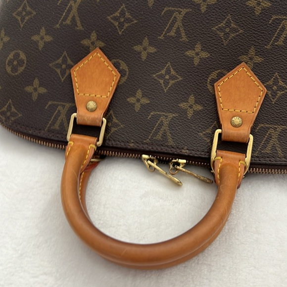 Authentic Louis Vuitton Alma Handbag - Picture 15 of 15